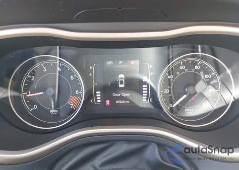 2014 Jeep Cherokee Latitude z USA, uszkodzony, nr VIN 1C4PJLCB4EW293240